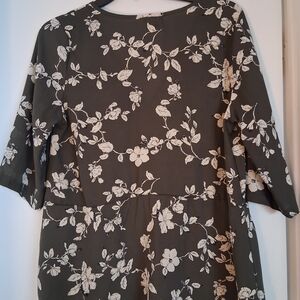 Sienna Sky Charcoal and Cream Floral Blouse